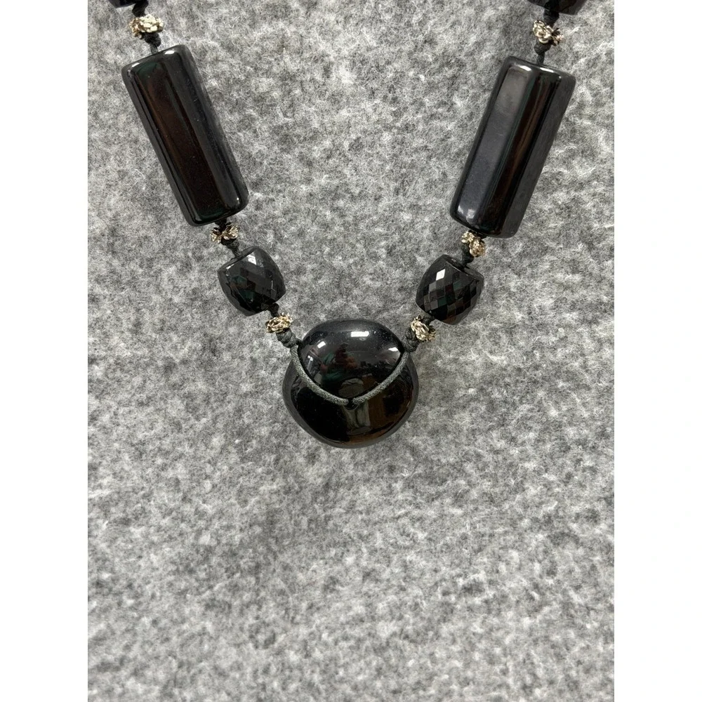 Vintage Beaded Nacklace with Black‎ and Cream-colored Plastic Beads